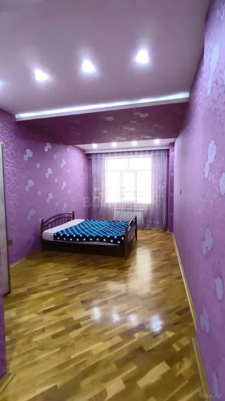 Kirayə verilir 3 otaqlı mənzil 105 m²