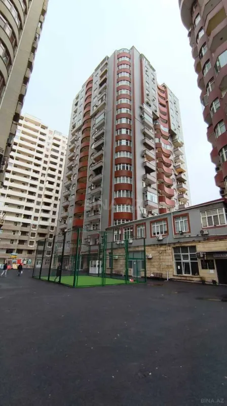 Kirayə verilir 3 otaqlı mənzil 105 m²