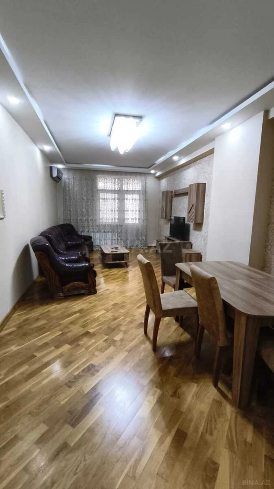 Kirayə verilir 3 otaqlı mənzil 105 m²