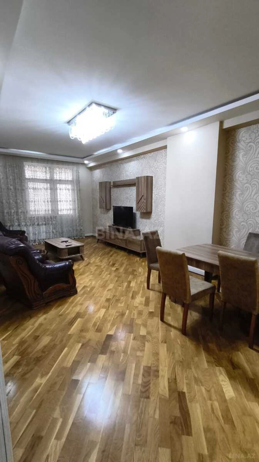 Kirayə verilir 3 otaqlı mənzil 105 m²