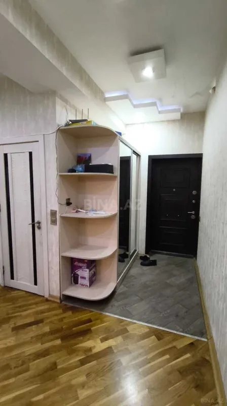 Kirayə verilir 3 otaqlı mənzil 105 m²