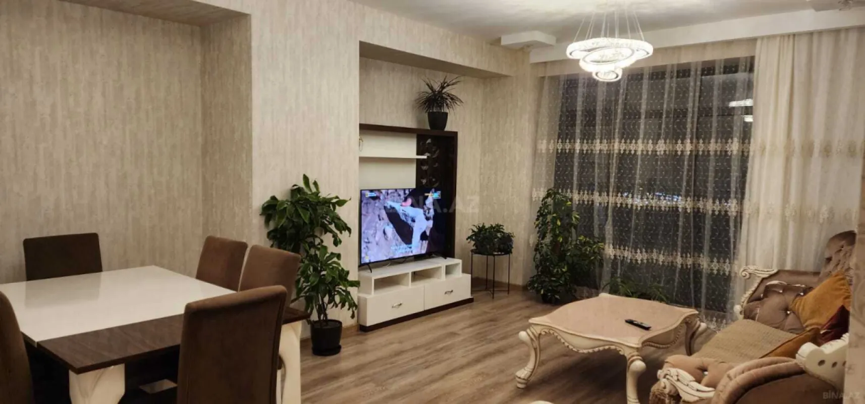 Kirayə verilir 3 otaqlı mənzil 148 m²