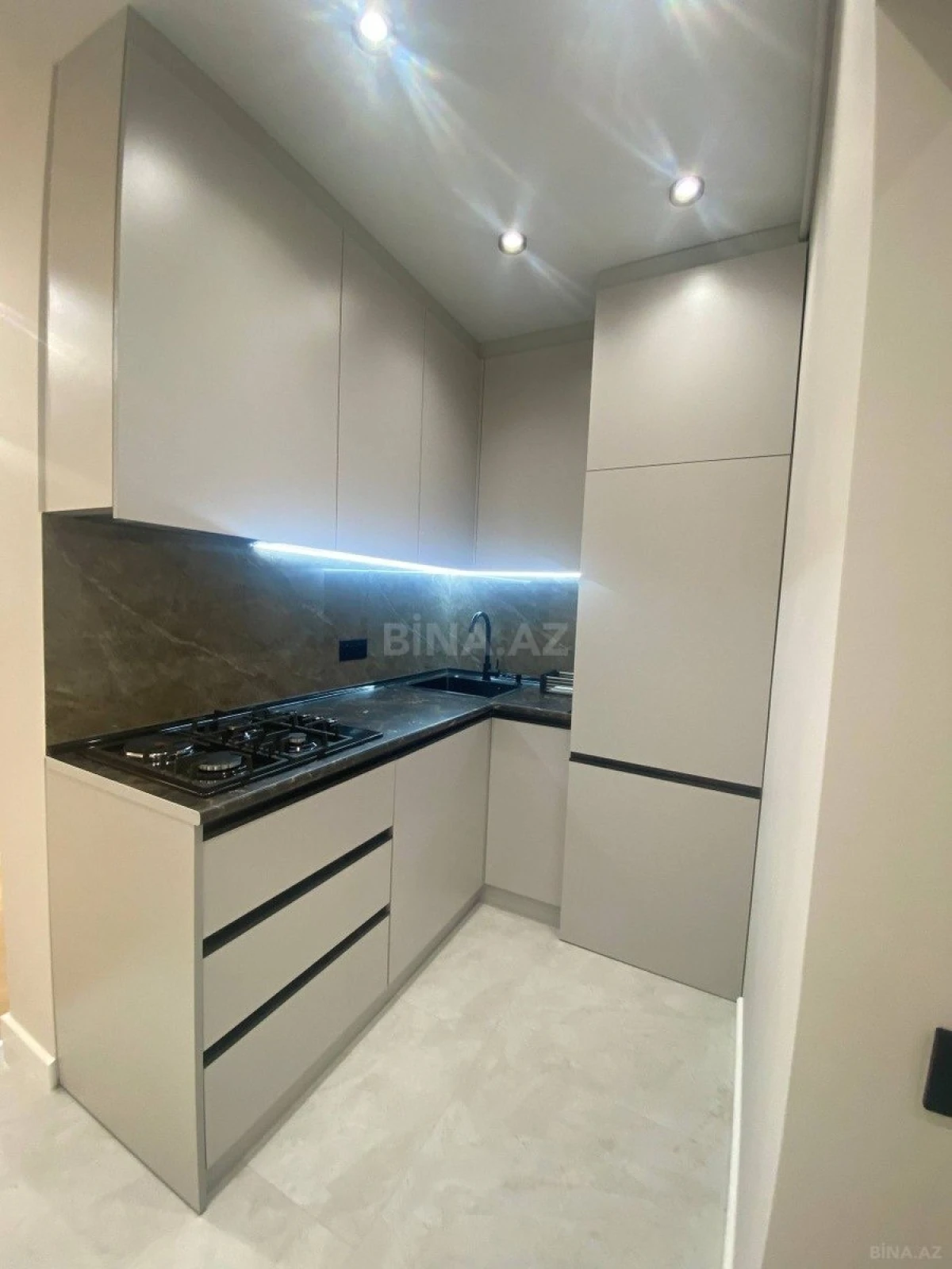 Satılır 2 otaqlı mənzil 50 m²