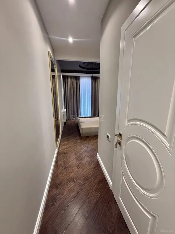 Satılır 4 otaqlı mənzil 171 m²