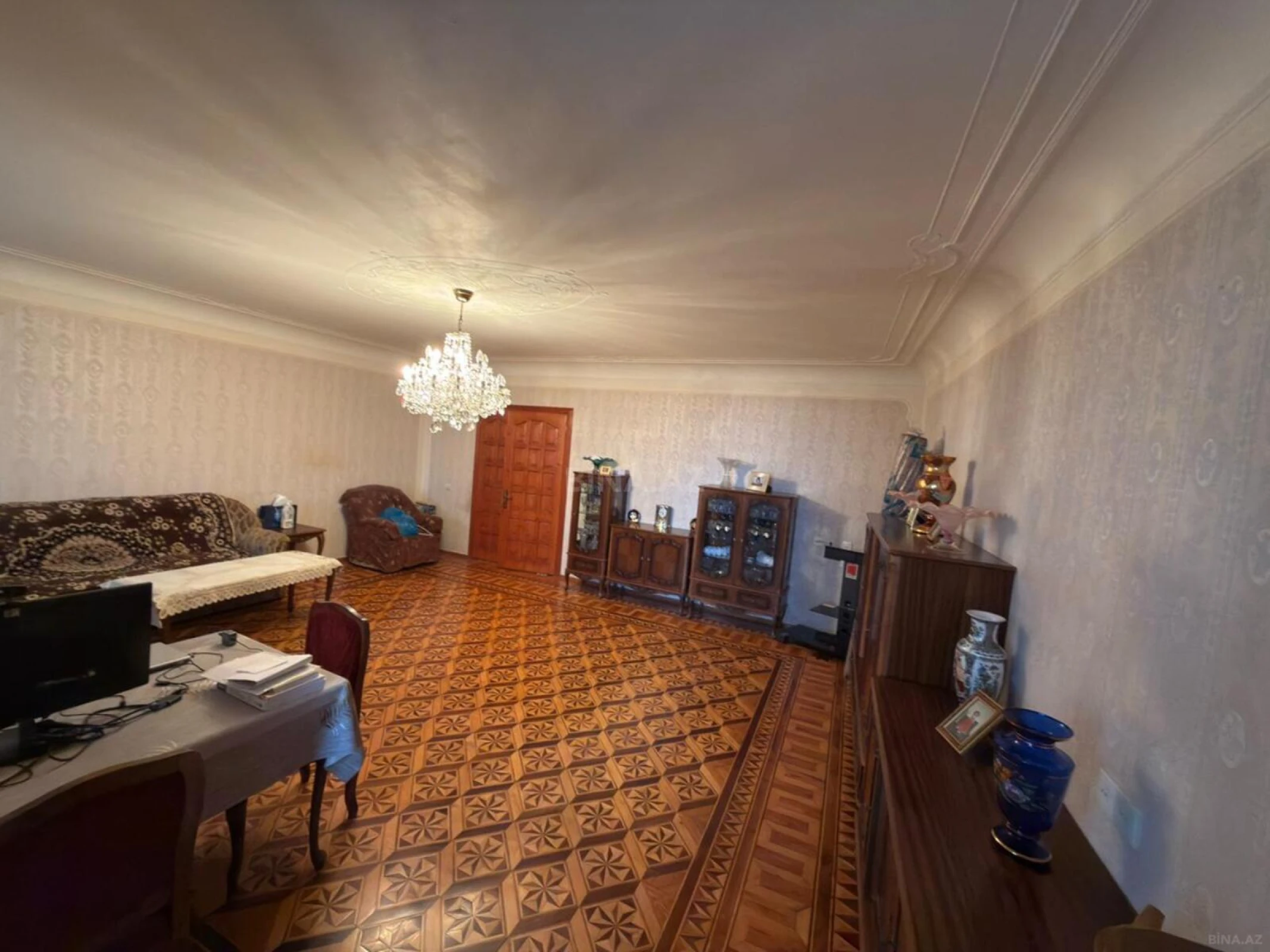 Satılır 4 otaqlı mənzil 100 m²