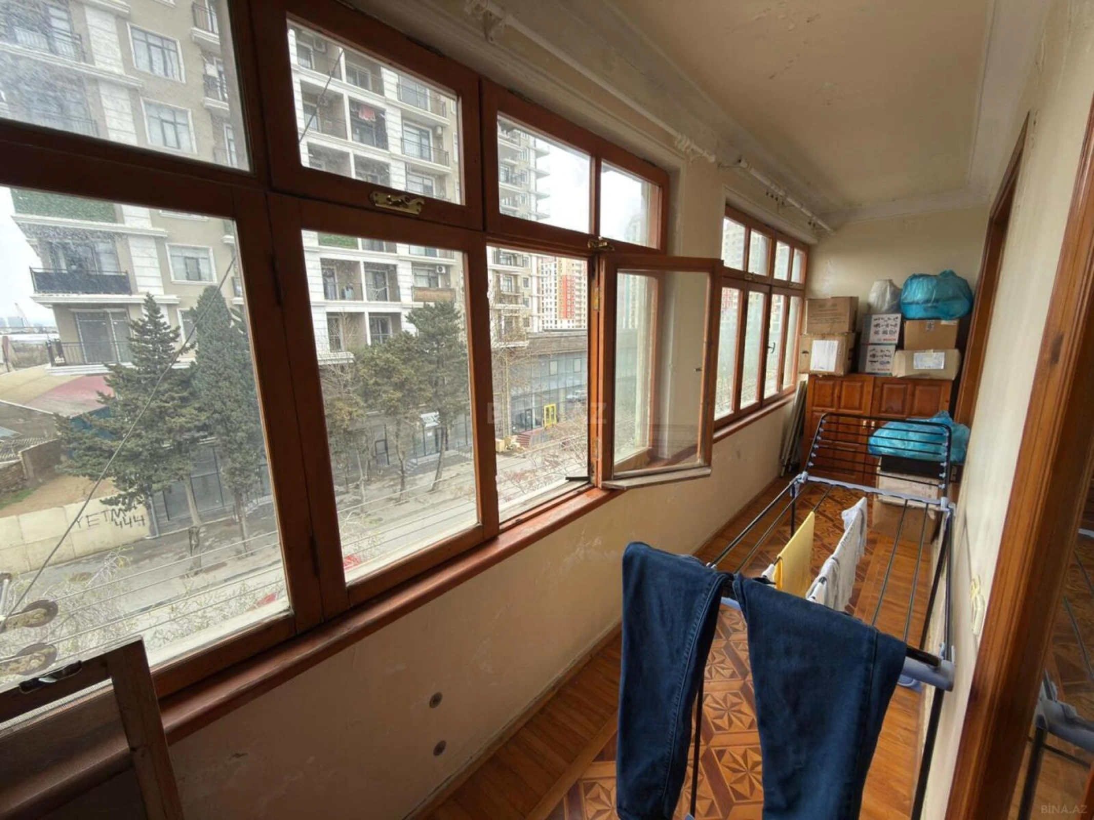 Satılır 4 otaqlı mənzil 100 m²