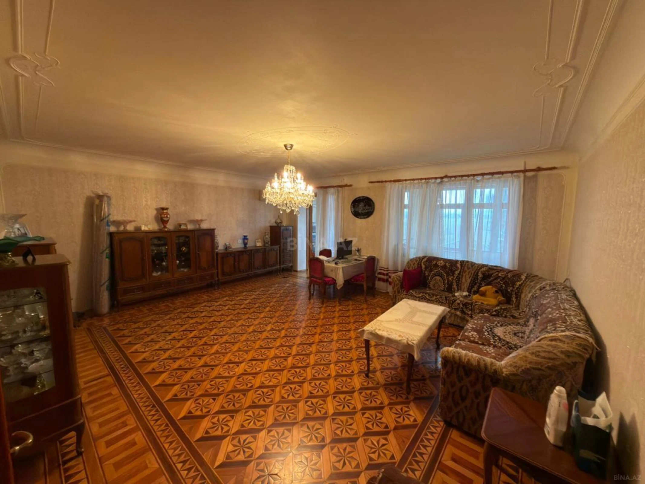 Satılır 4 otaqlı mənzil 100 m²