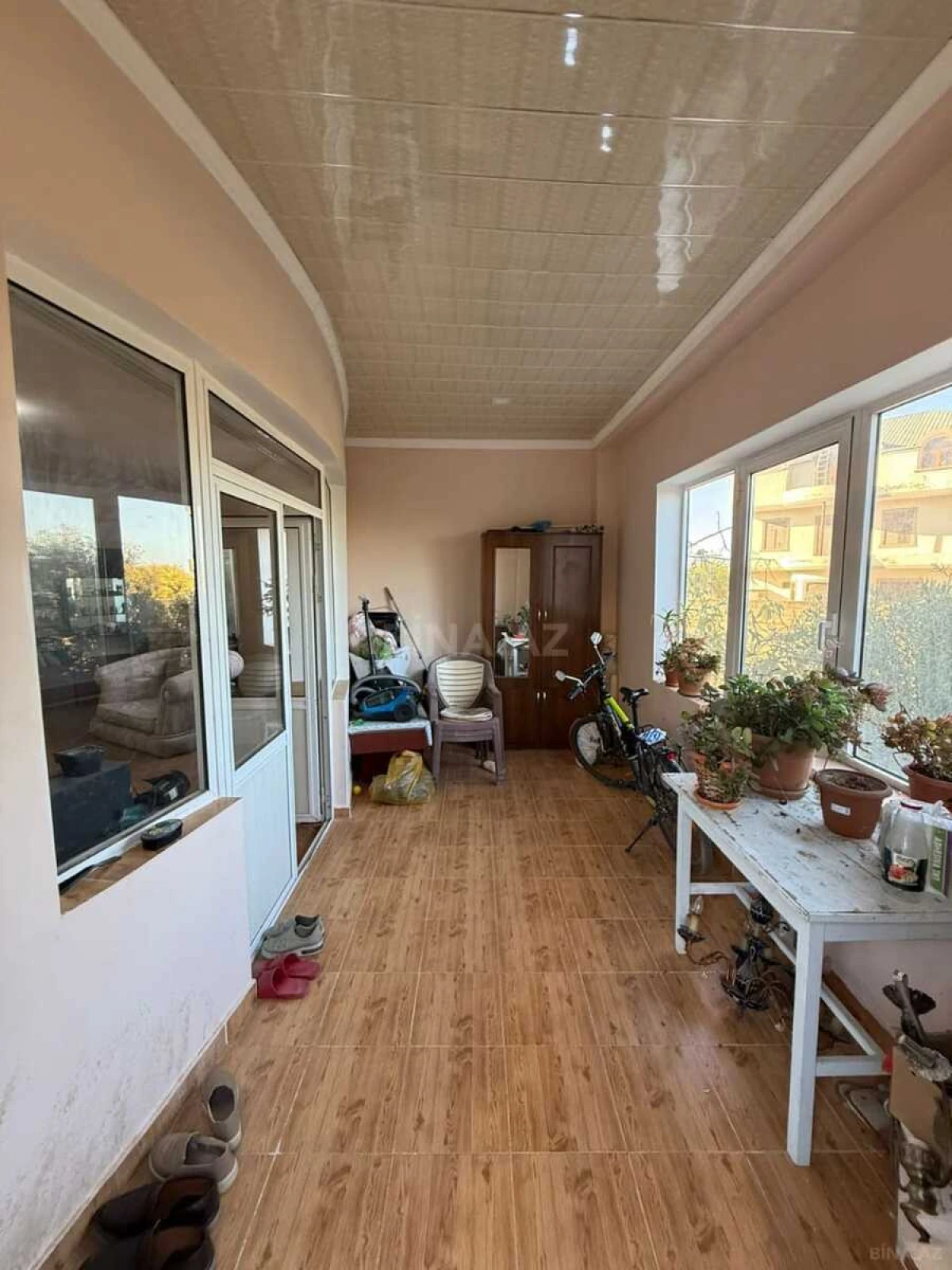 Satılır 7 otaqlı həyət evi 450 m²