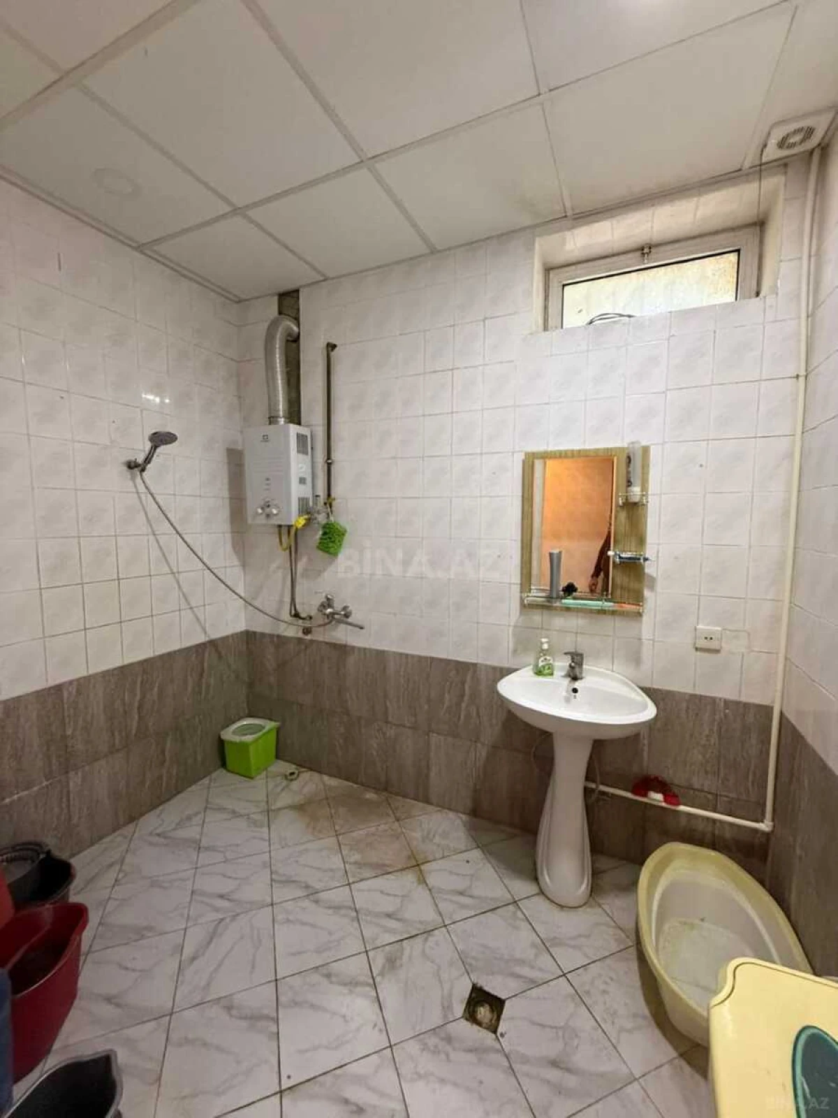 Satılır 7 otaqlı həyət evi 450 m²