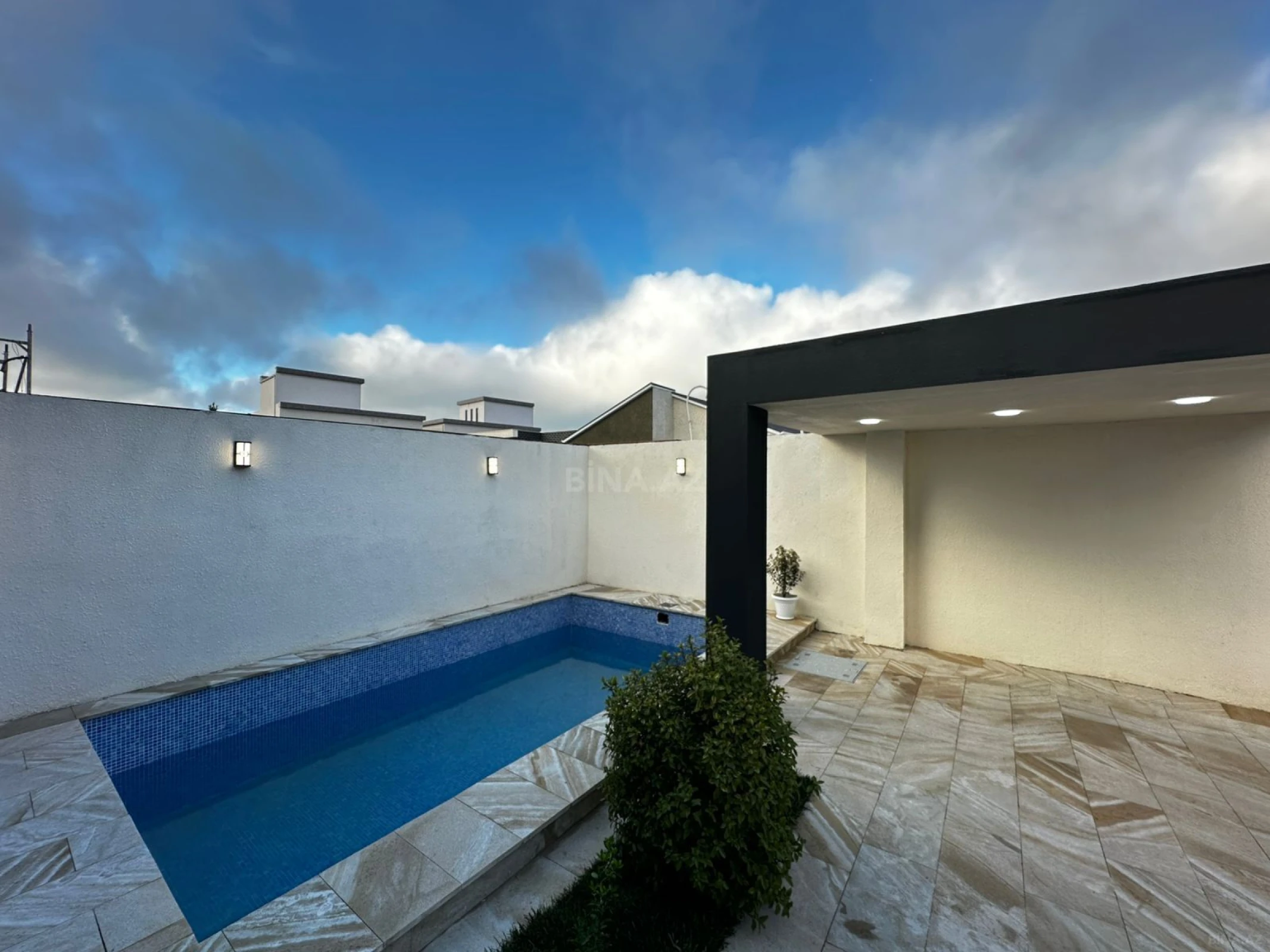 Satılır 4 otaqlı həyət evi 150 m²