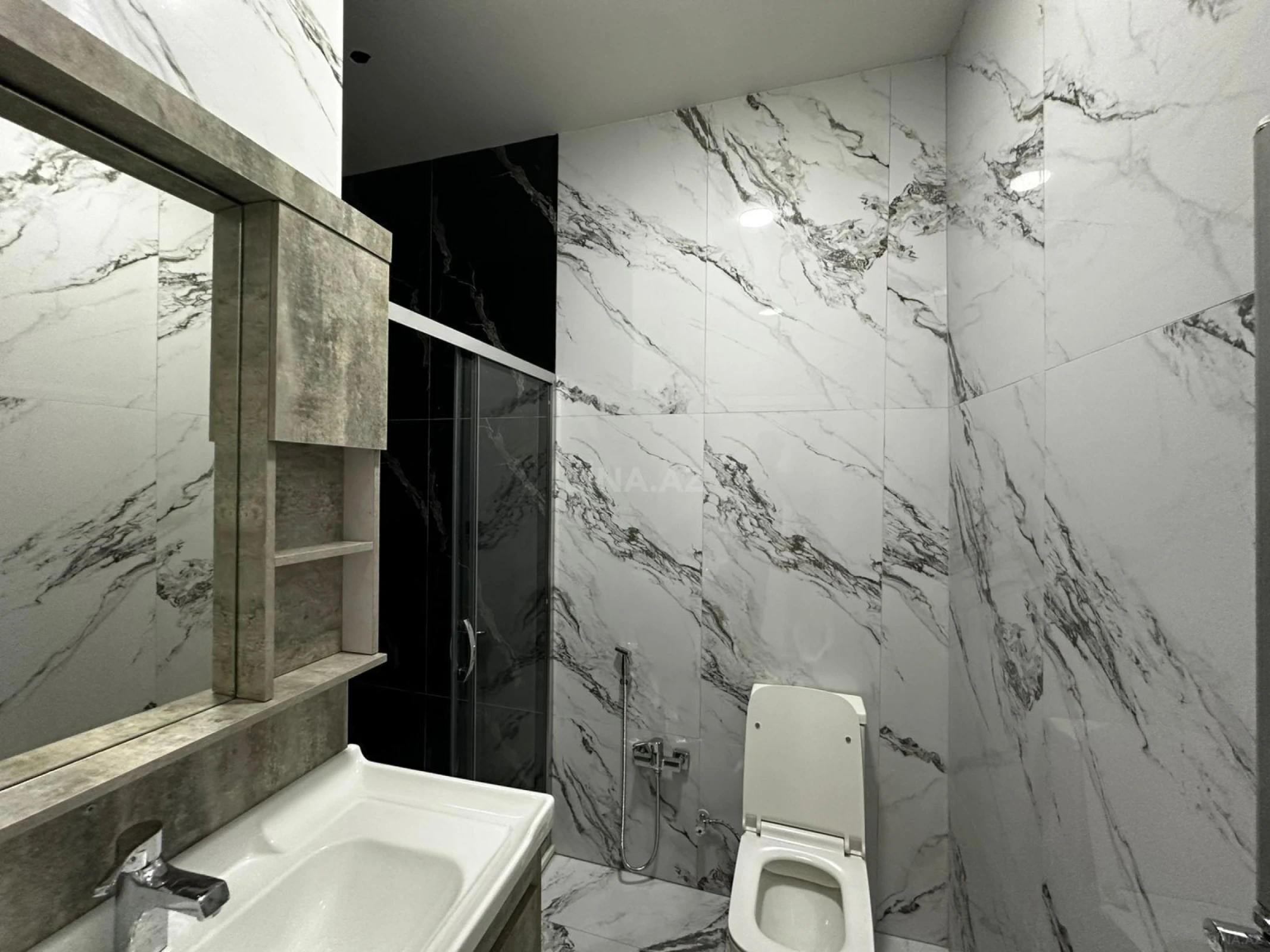 Satılır 4 otaqlı həyət evi 150 m²