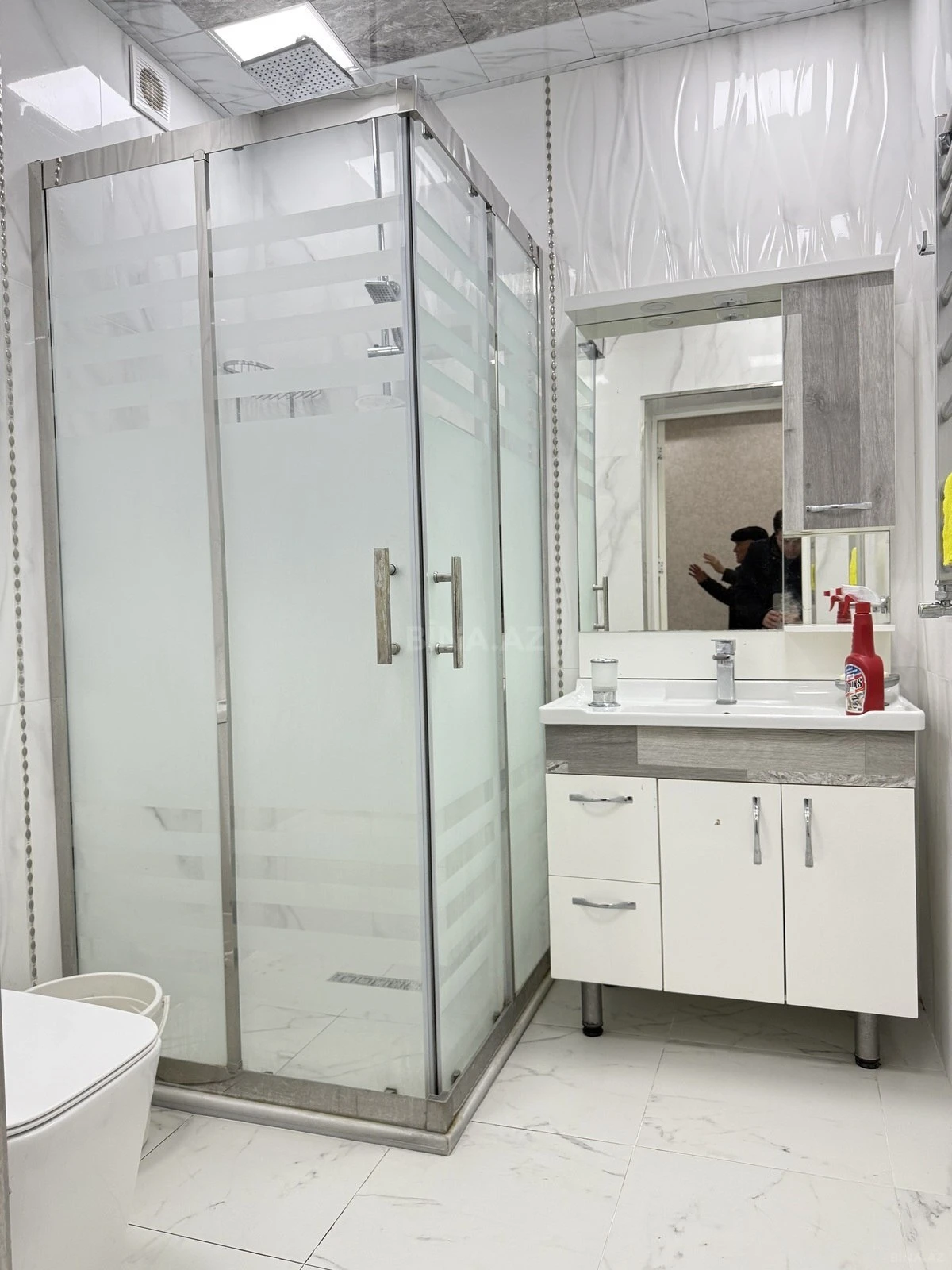 Kirayə verilir 3 otaqlı mənzil 110 m²