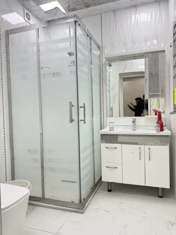 Kirayə verilir 3 otaqlı mənzil 110 m²