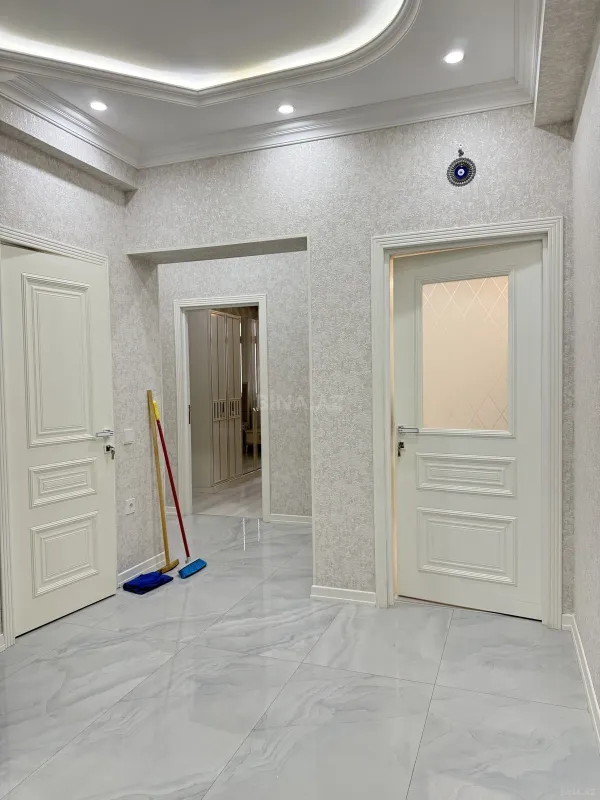 Kirayə verilir 3 otaqlı mənzil 110 m²