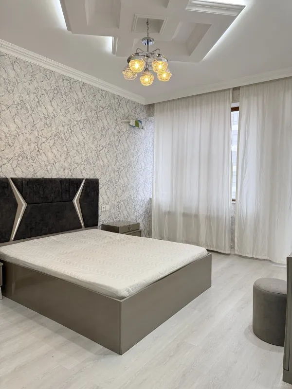 Kirayə verilir 3 otaqlı mənzil 110 m²
