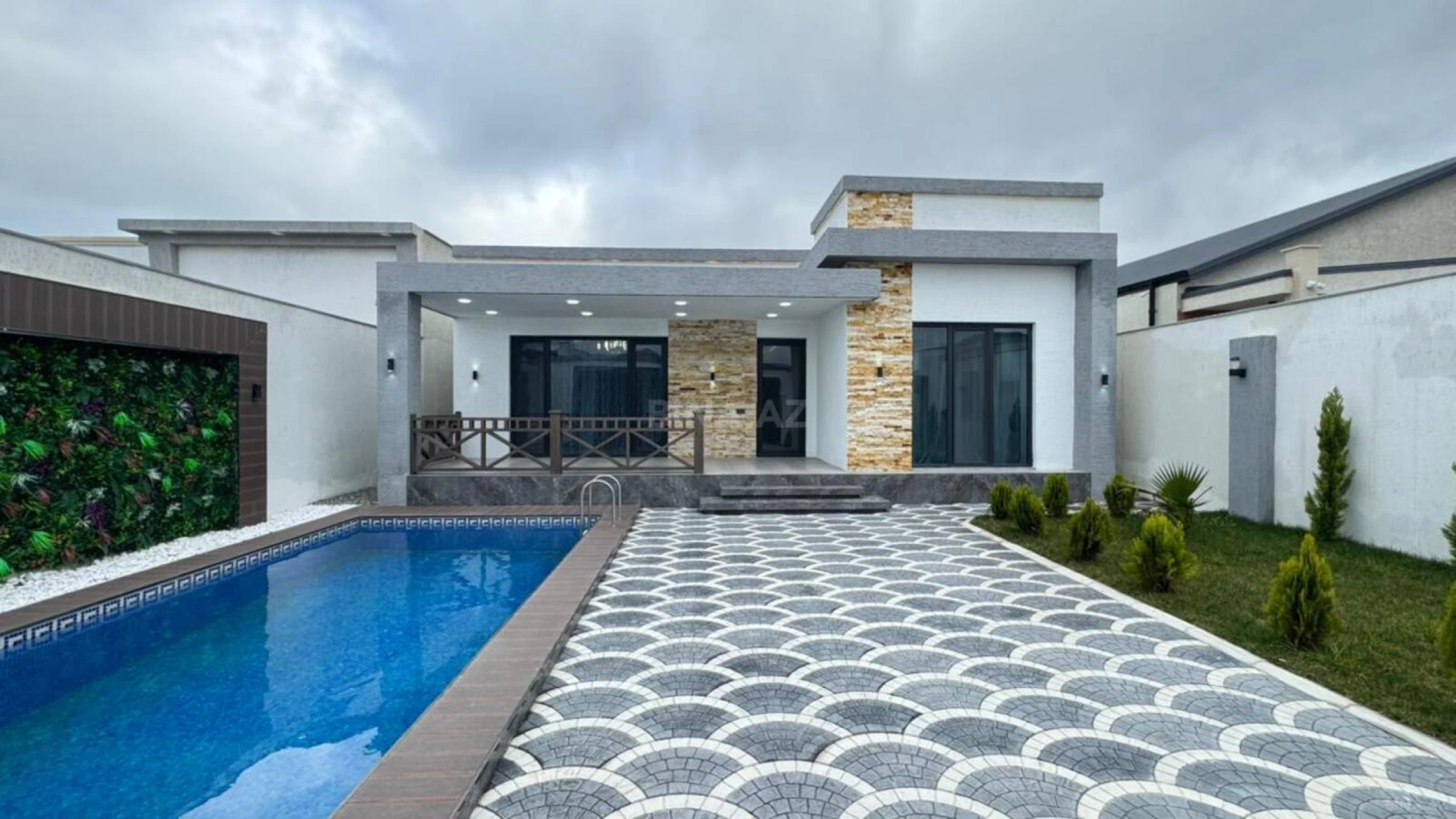 Satılır 4 otaqlı həyət evi 160 m²