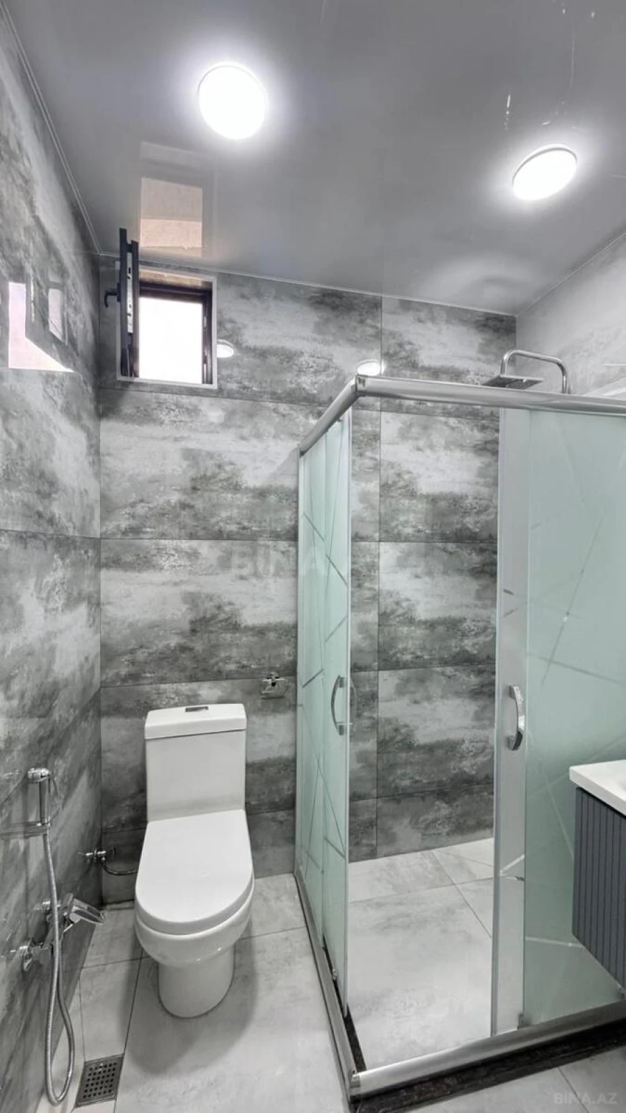 Satılır 4 otaqlı həyət evi 160 m²