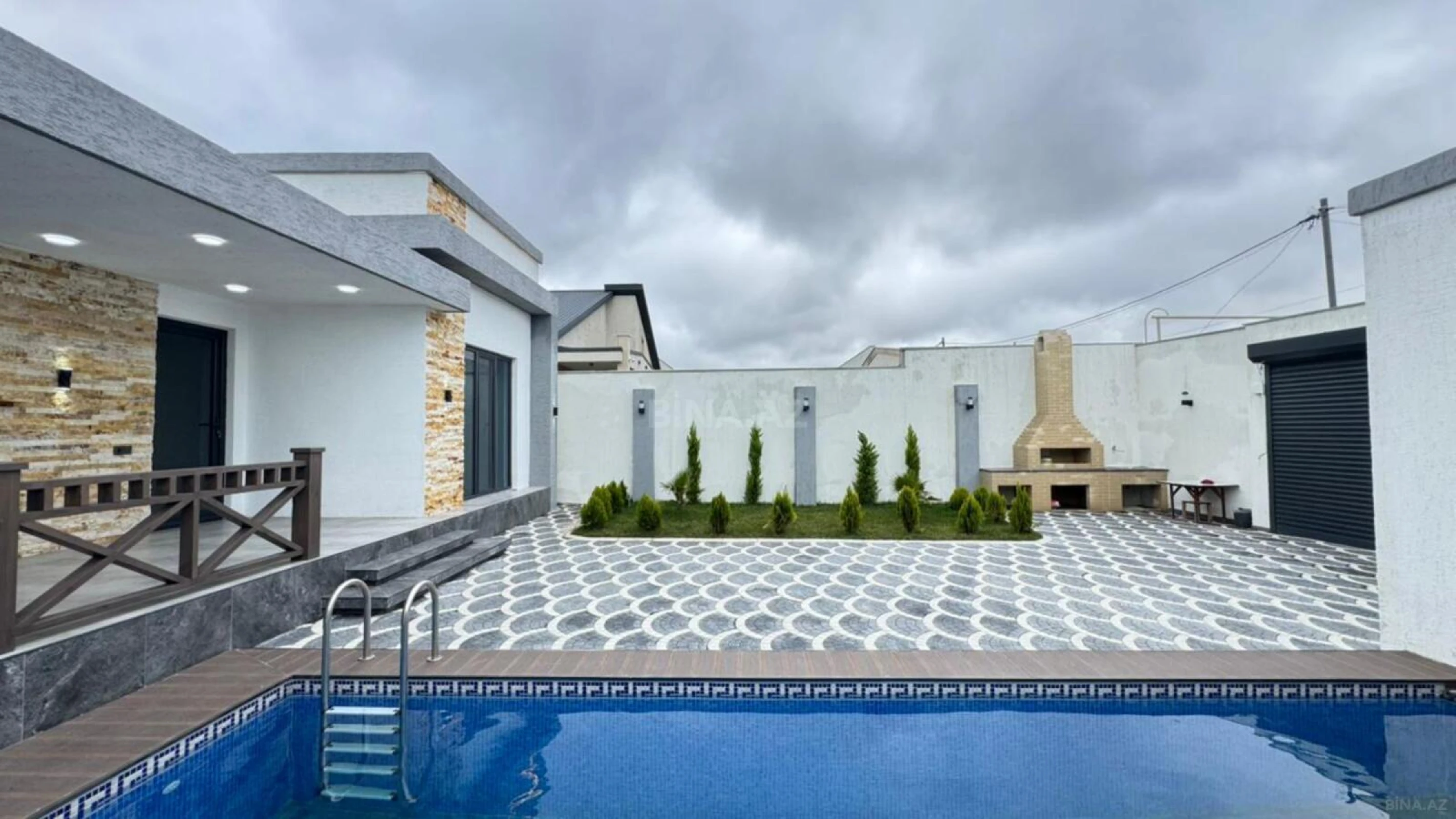 Satılır 4 otaqlı həyət evi 160 m²