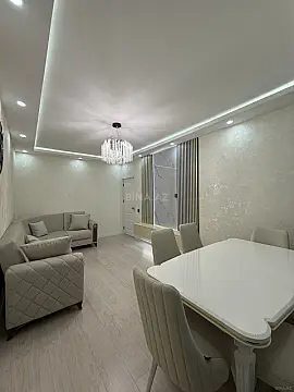 Satılır 2 otaqlı mənzil 65 m²