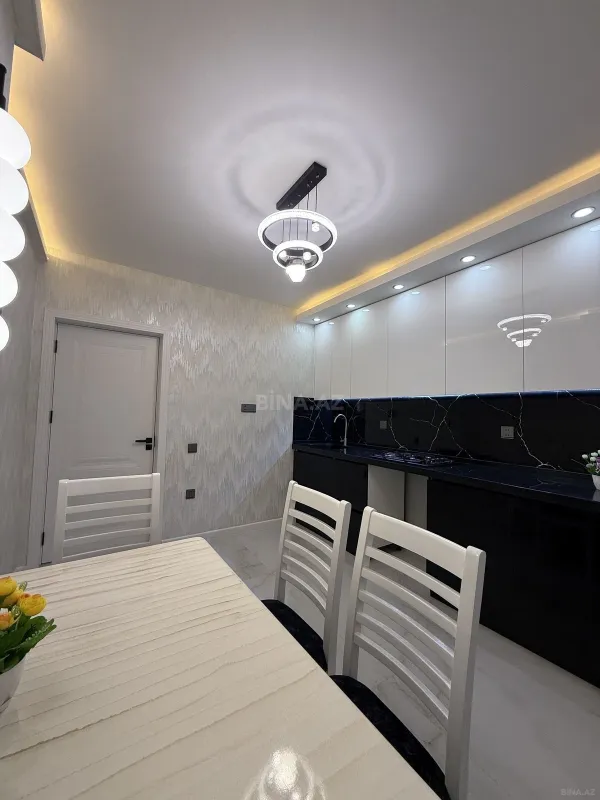 Satılır 2 otaqlı mənzil 65 m²