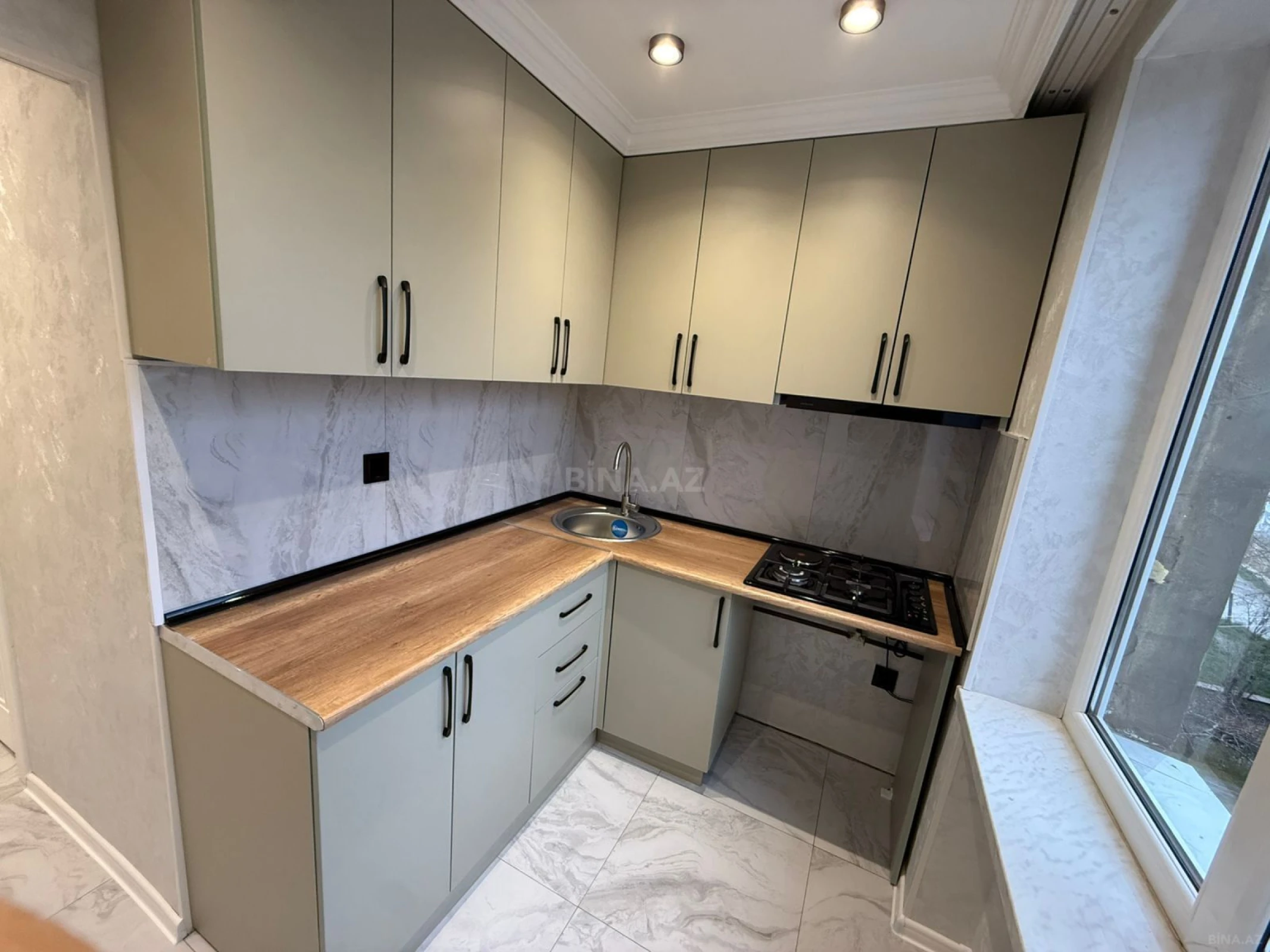 Satılır 2 otaqlı mənzil 55 m²