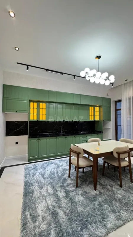 Satılır 4 otaqlı həyət evi 180 m²