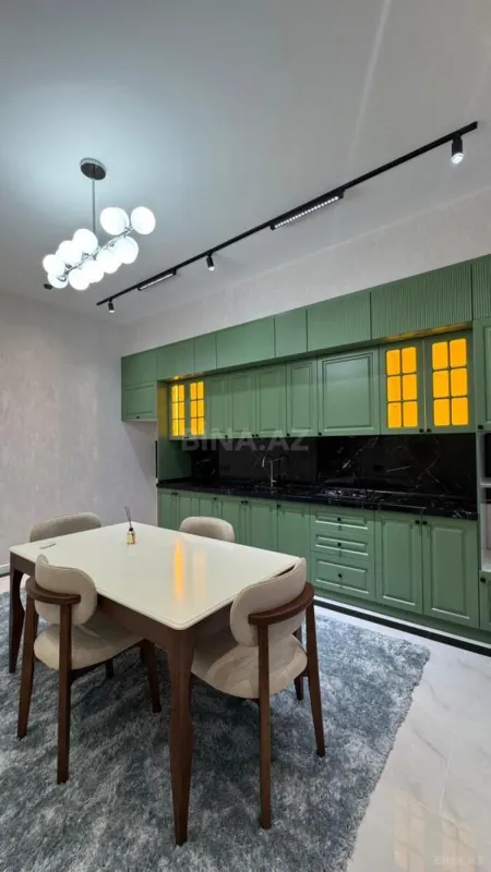 Satılır 4 otaqlı həyət evi 180 m²