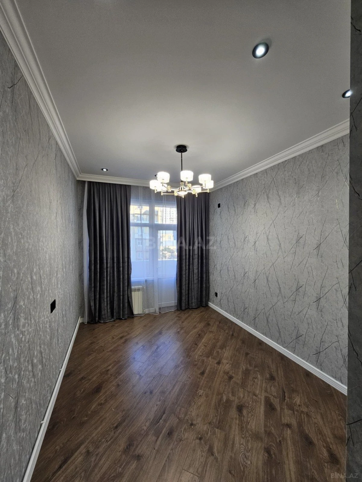 Satılır 3 otaqlı mənzil 85 m²