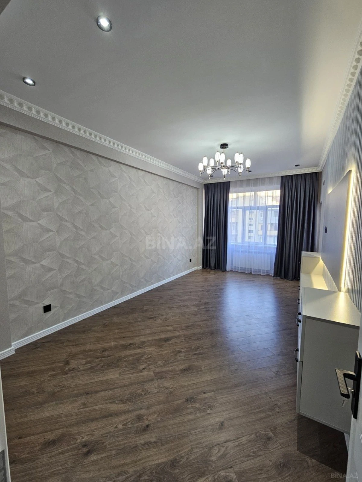 Satılır 3 otaqlı mənzil 85 m²