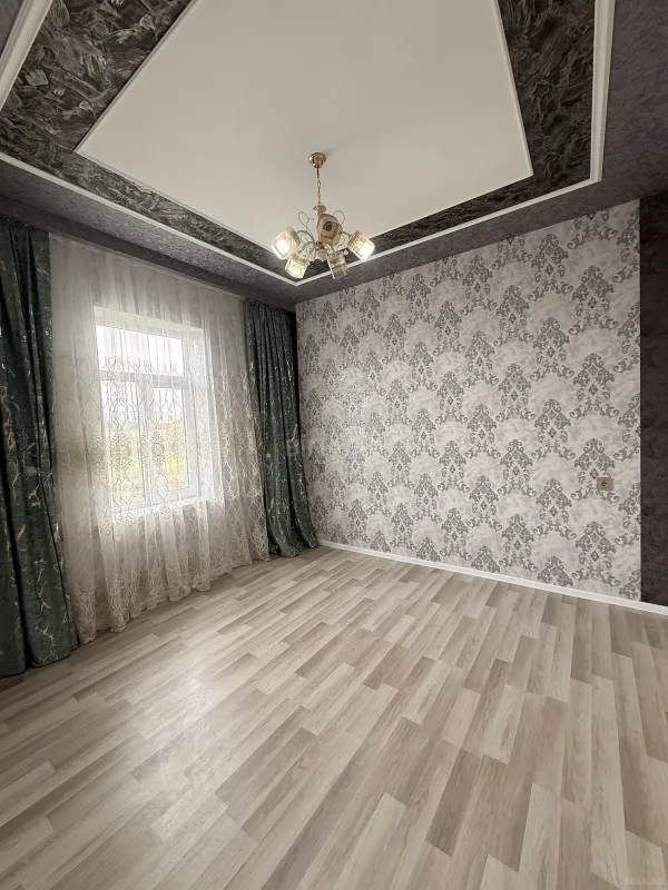 Satılır 4 otaqlı həyət evi 150 m²