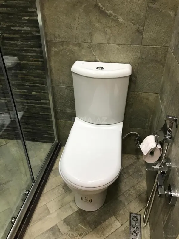 Kirayə verilir 2 otaqlı mənzil 80 m²