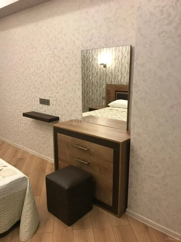 Kirayə verilir 2 otaqlı mənzil 80 m²