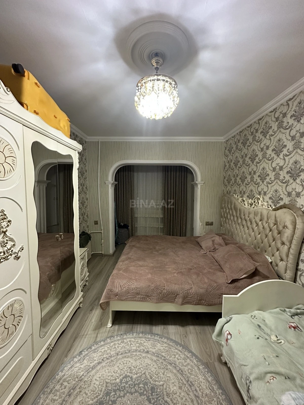 Satılır 2 otaqlı mənzil 65 m²