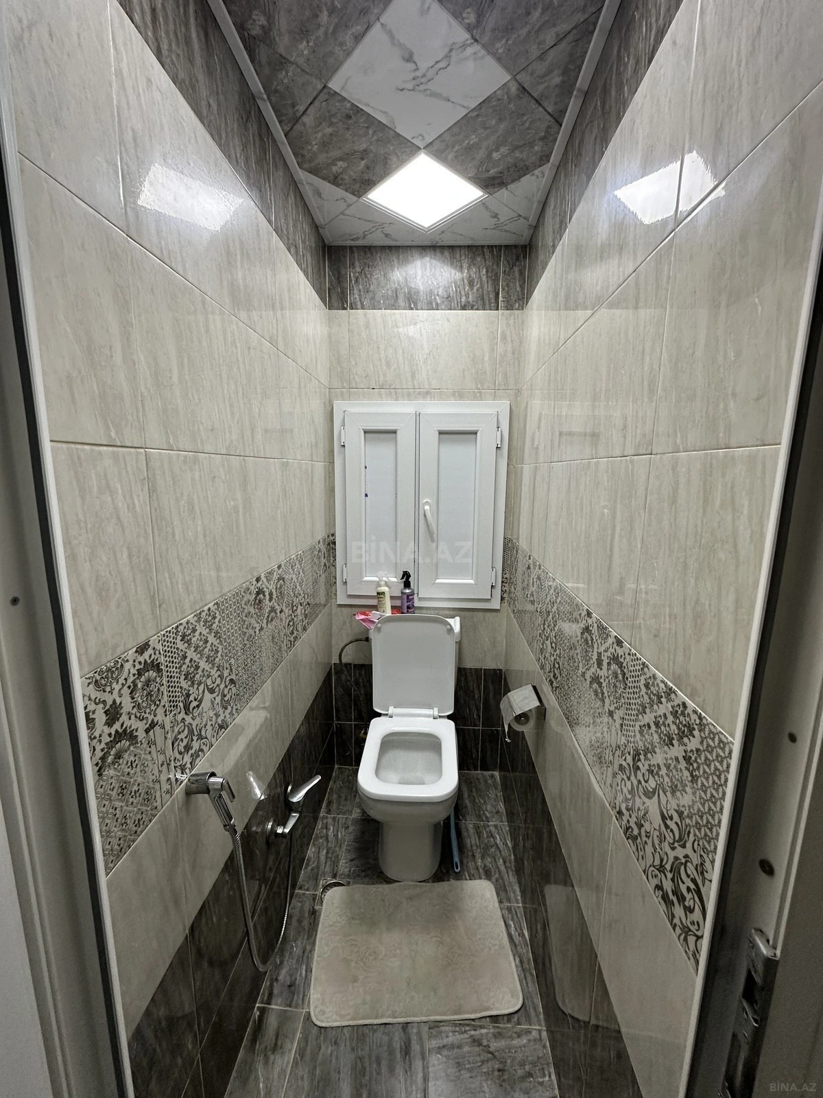 Satılır 2 otaqlı mənzil 65 m²