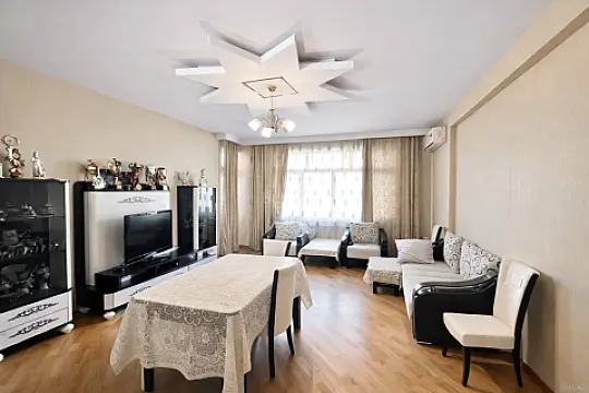 Satılır 3 otaqlı mənzil 130 m² — Bakı 3 otaq 130.00 m²