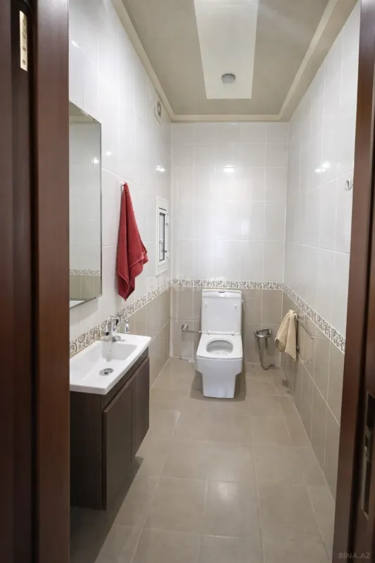Satılır 3 otaqlı mənzil 130 m²