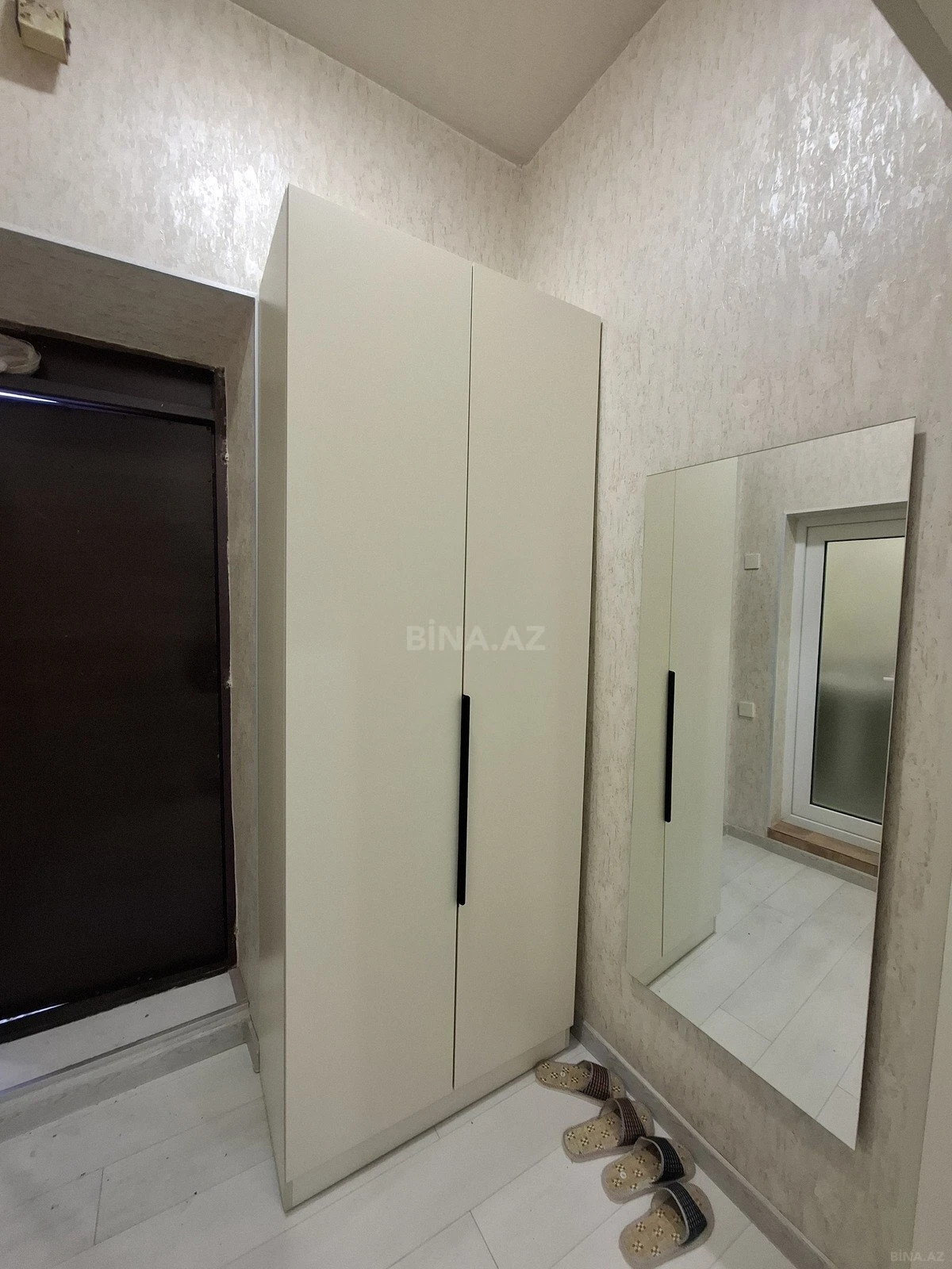 Satılır 2 otaqlı mənzil 42 m²