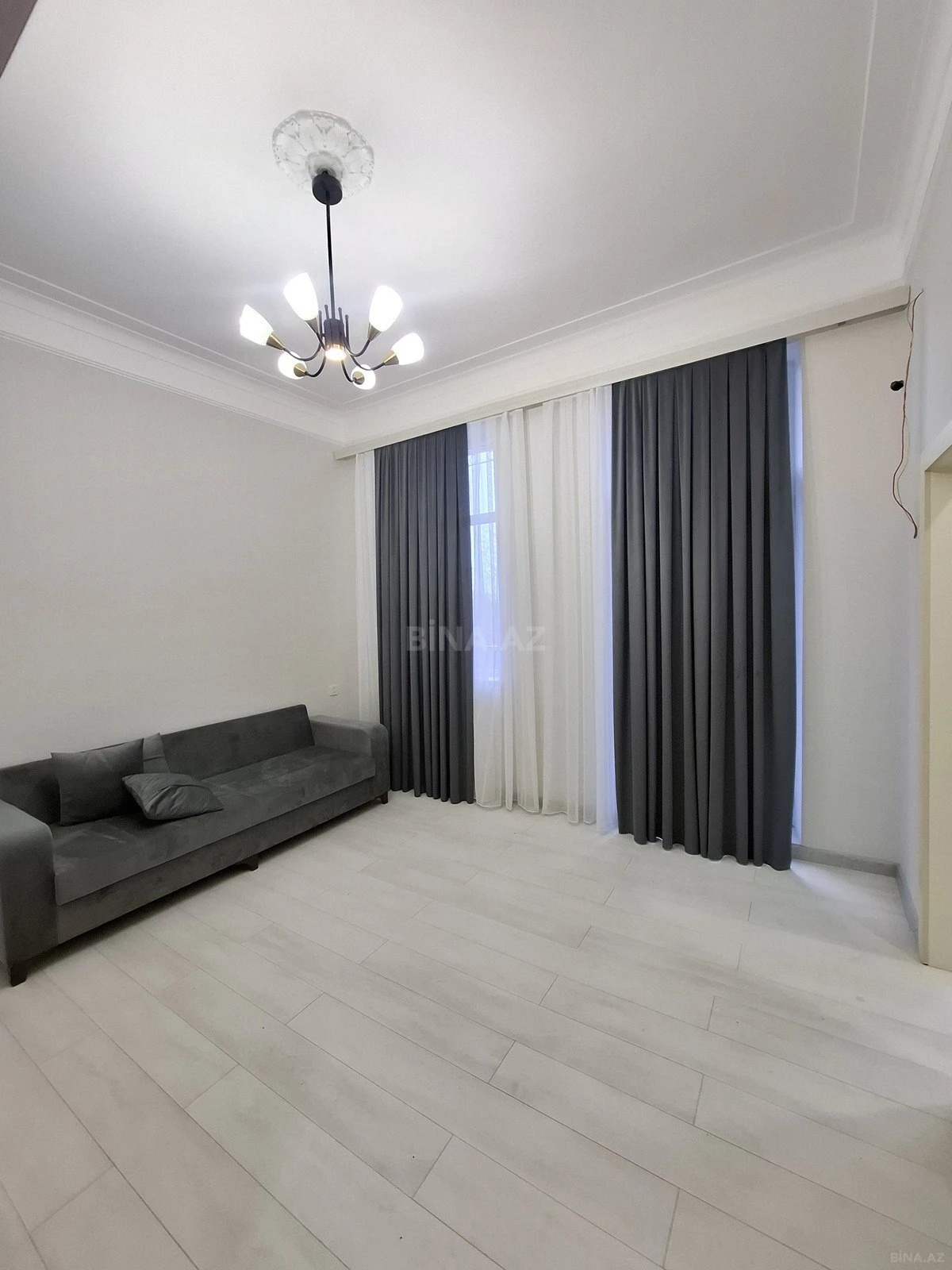 Satılır 2 otaqlı mənzil 42 m²