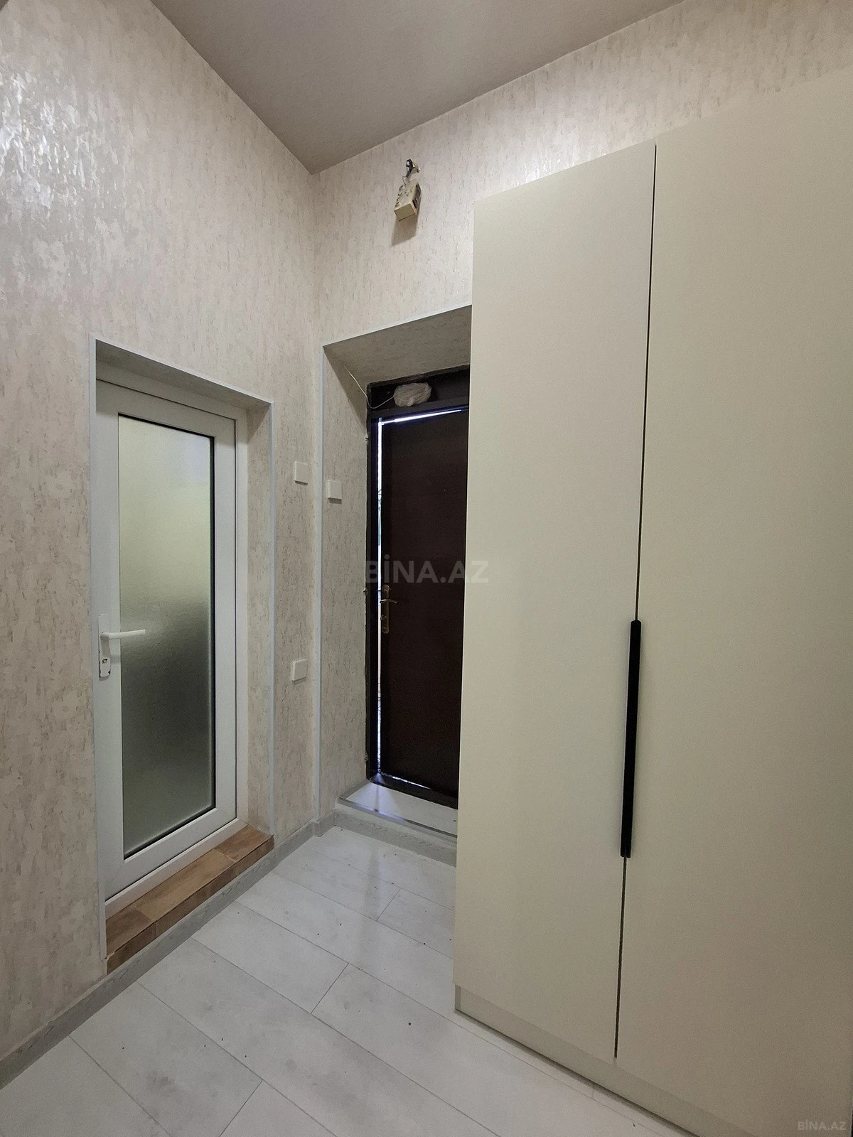 Satılır 2 otaqlı mənzil 42 m²