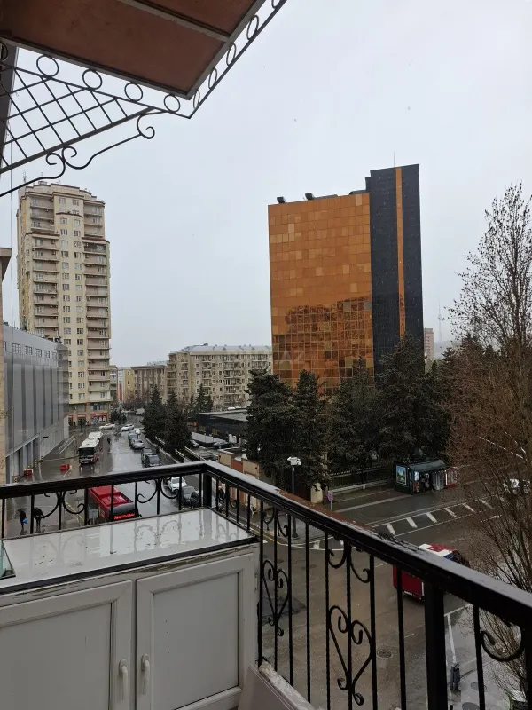 Satılır 2 otaqlı mənzil 42 m²