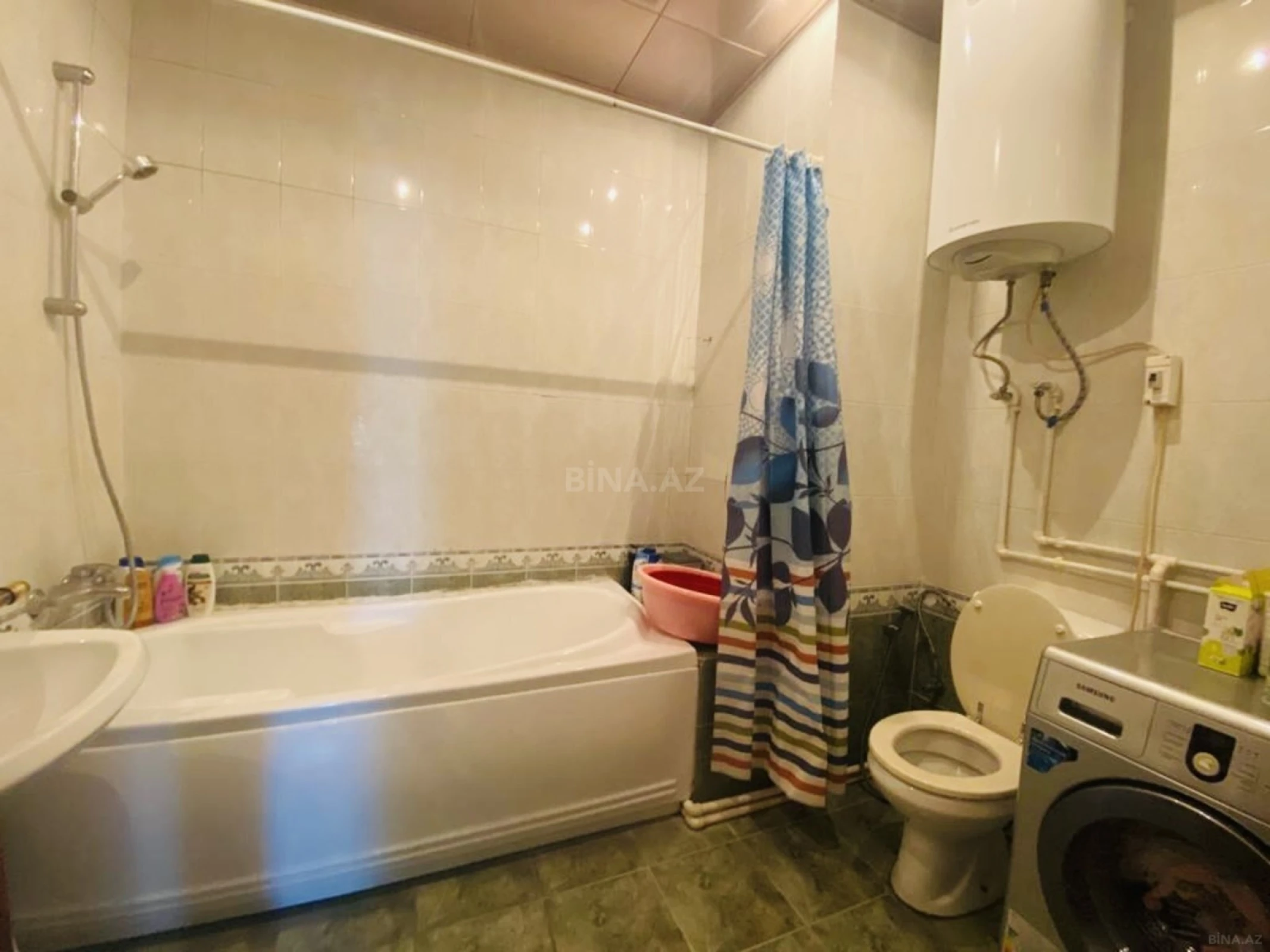 Satılır 4 otaqlı mənzil 220 m²