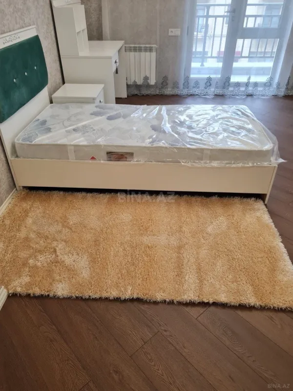 Kirayə verilir 4 otaqlı mənzil 205 m²