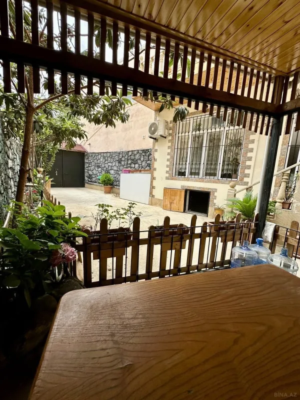 Satılır 6 otaqlı həyət evi 130.1 m²
