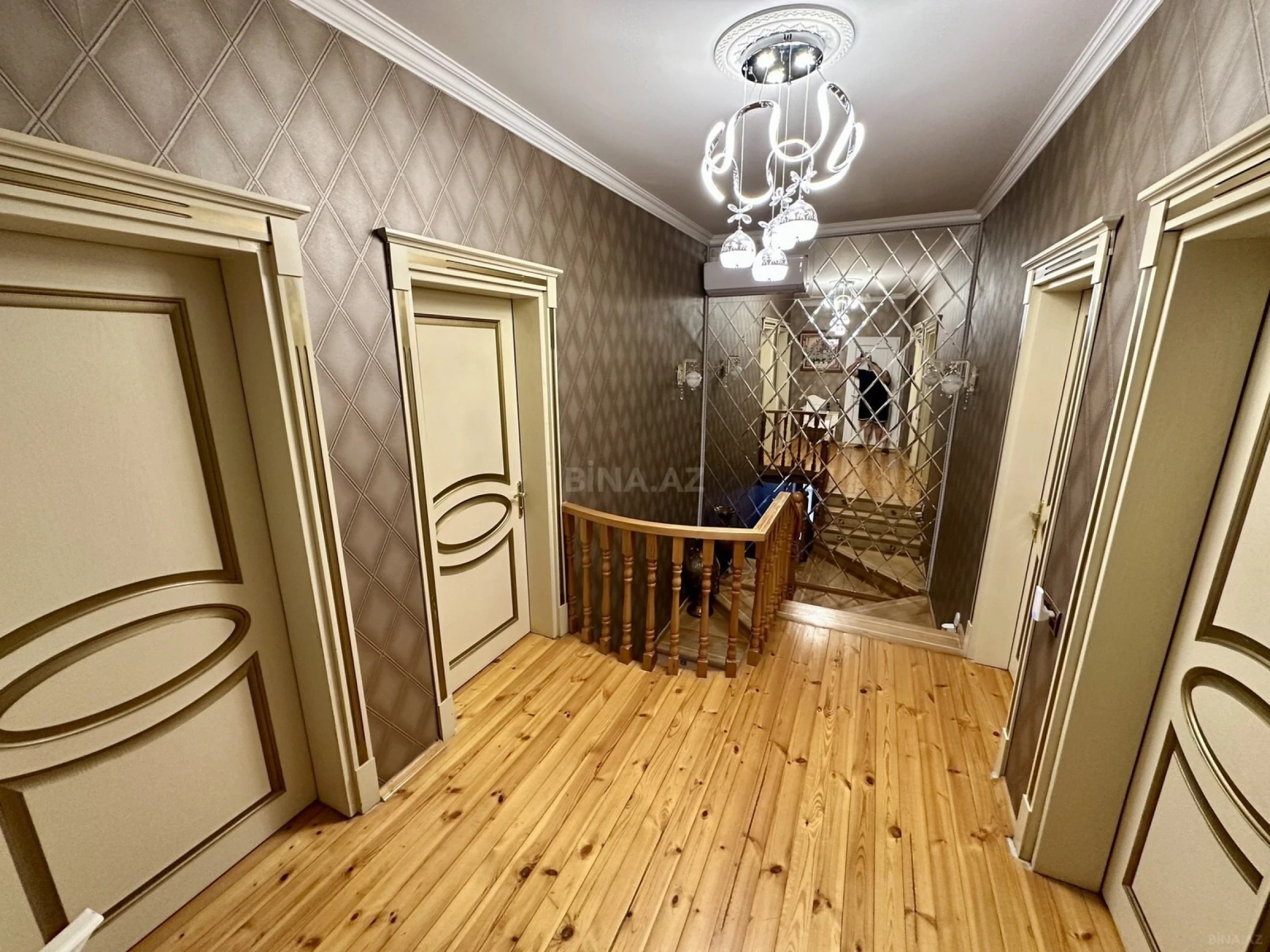 Satılır 6 otaqlı həyət evi 130.1 m²