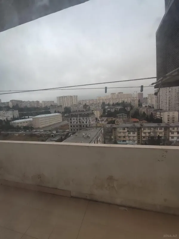 Satılır 3 otaqlı mənzil 104 m²