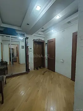Satılır 3 otaqlı mənzil 104 m²