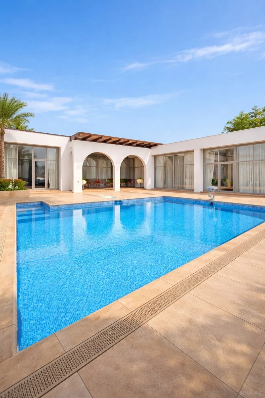 Kirayə verilir 4 otaqlı həyət evi 250 m²