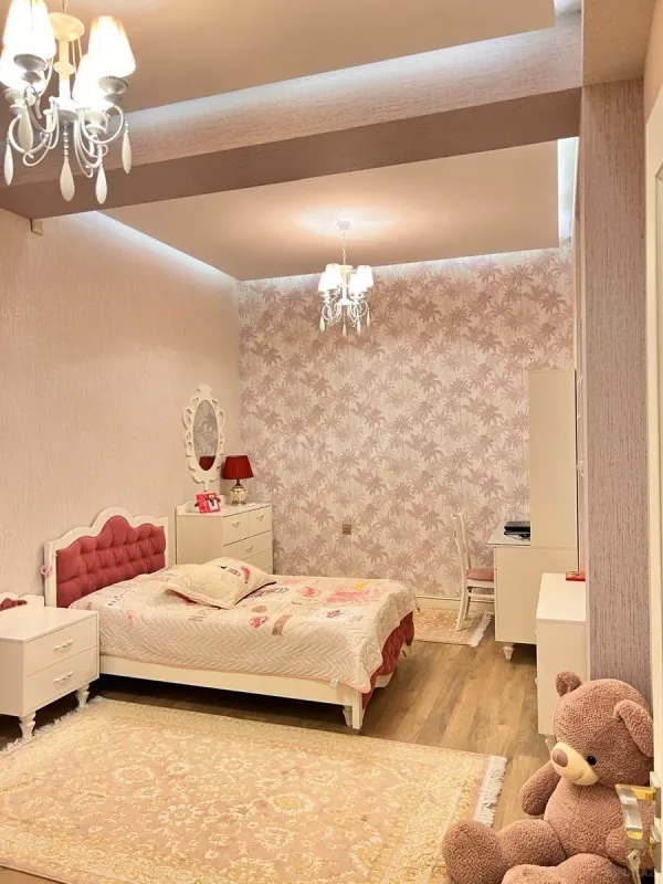 Kirayə verilir 4 otaqlı həyət evi 250 m²