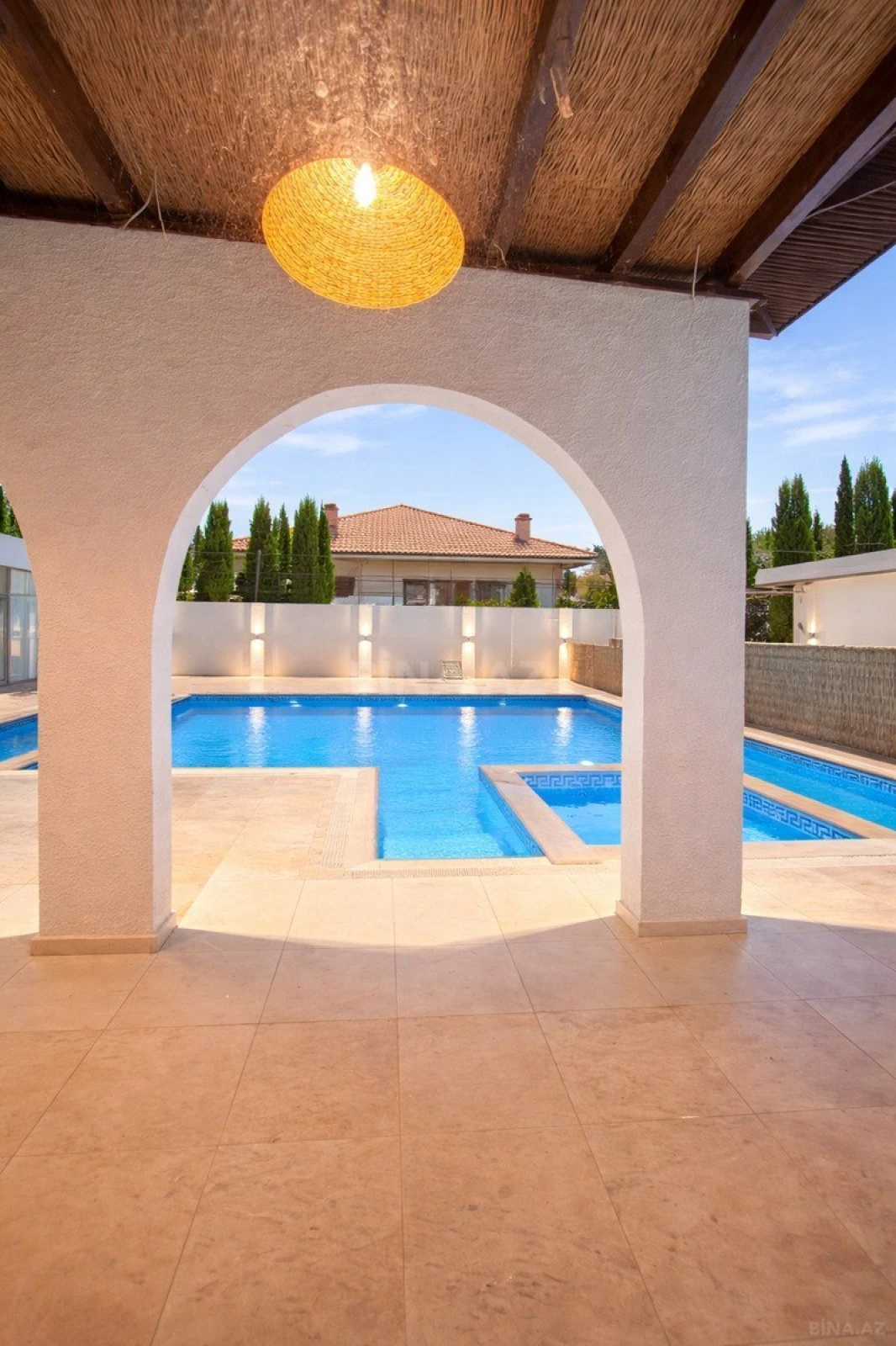 Kirayə verilir 4 otaqlı həyət evi 250 m²