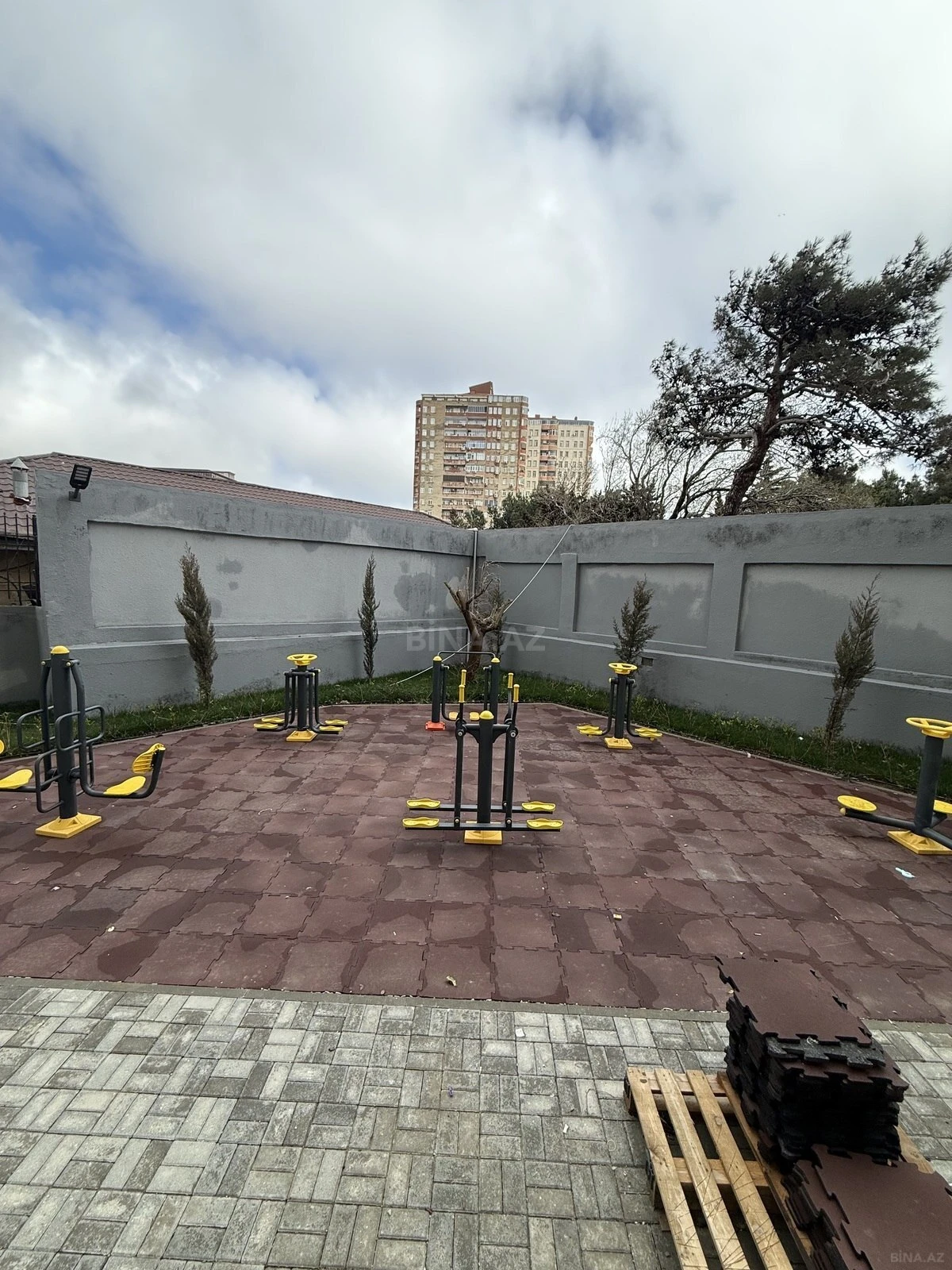 Satılır 3 otaqlı mənzil 66 m²